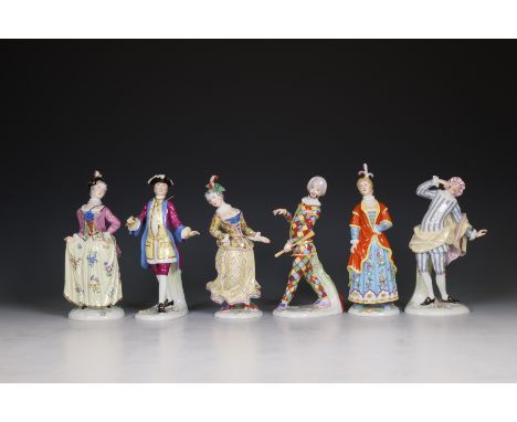 Fürstenberg, groep van zes porseleinen Commedia dell' Arte figuren, 20e eeuw, alle gemodelleerd naar het model van Simon Fein