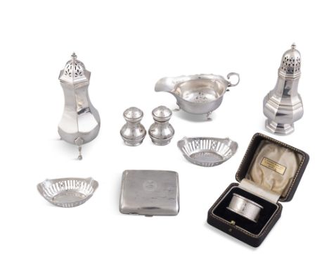A COLLECTION OF SILVER ITEMS COMPRISING two silver sugar castors, both Birmingham, 18cm high, 16.5cm high; a pair of salt and