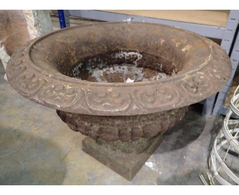 Large cast iron garden urn planter, H 50 cm, D: 45 cm. Not available for in-house P&amp;P 