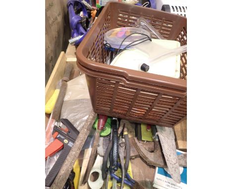 Tray of mixed hand tools including hammers and chisels. Not available for in-house P&amp;P 