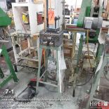 Glazing bead pneumatic punch with die