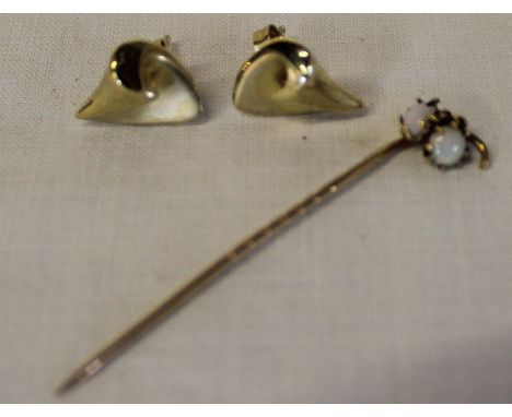 Pair of 9ct gold earrings (2.3g) &amp; opal stick pin (damaged)