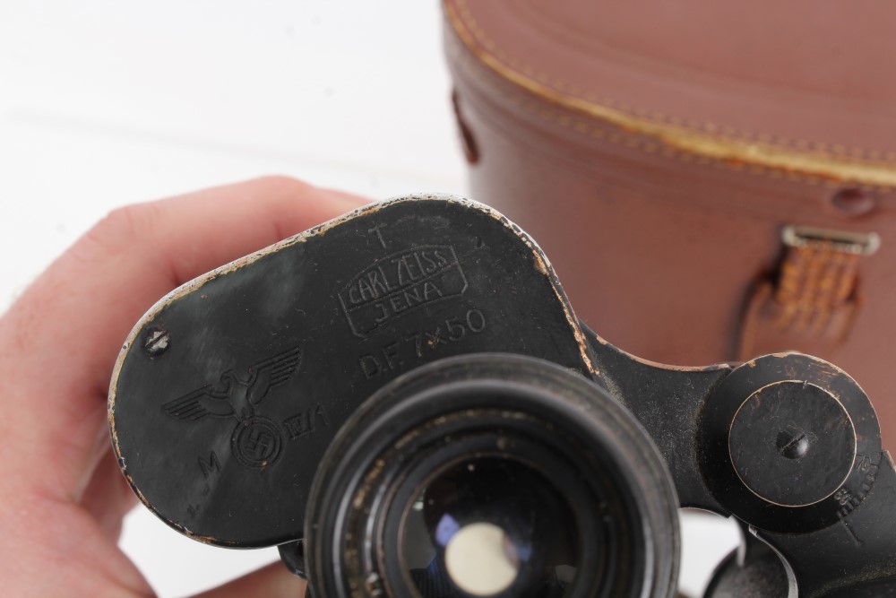 Pair of Second World War Nazi binoculars by Carl Zeiss Jena, marked D. F. 7x50 1988651 N Nr. 10