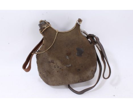 First World War French field water bottle and stopper, with fabric cover