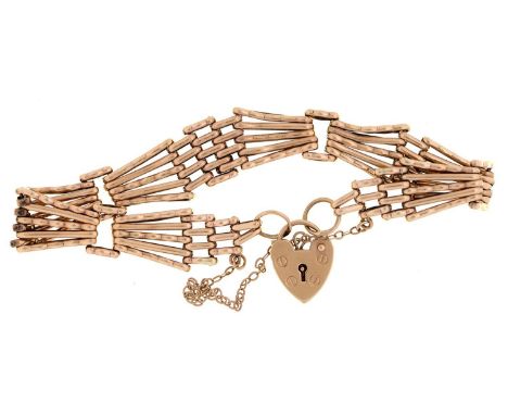 A 9ct gold gate bracelet and padlock, 16cm l, Birmingham 1984, 12.2g Condition ReportLight wear