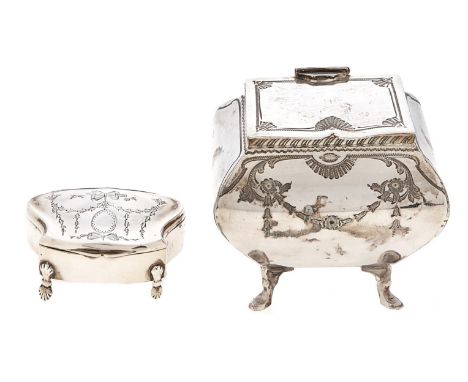 A George V commode shaped silver trinket box, on four feet, 75mm, maker's mark part struck, Birmingham 1919 and a Victorian E