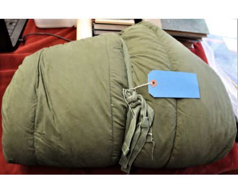 US Army 1960s M-1949 Sleeping Bag, in good condition 