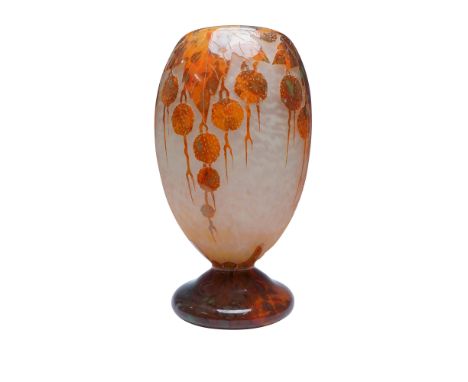 A remarkable Art Deco vase by renowned French glass artist Charles Schneider (1881-1953), signed "Charder." This exquisite pi