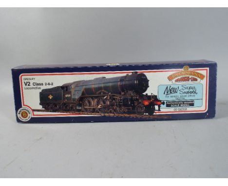 An 00 Gauge Bachmann 31-556 Lner Class V2 2-6-2 Number 3650.