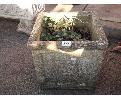 A square old planter 32 x 32cm 