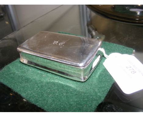 A silver snuff box with Georgian hallmark