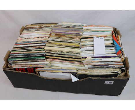 Vinyl - Collection of approx 500 x vinyl 7" singles spanning the genres and the decades to include The Mission, Chris Rea, OM