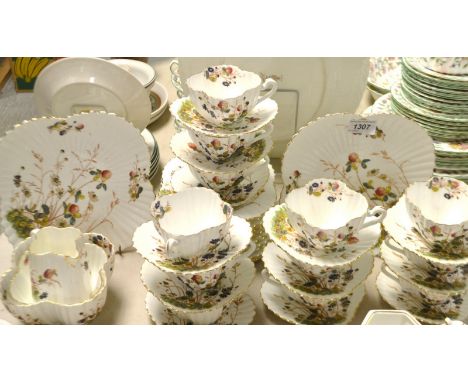 A Wileman and Co, Clover pattern number 3707 tea service, for 12.