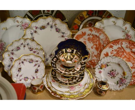 A Royal Crown Derby Antoinette dinner plate, side plate, tea plate;a pair of traditional Imari  2451 cups and saucers;  Pinxt