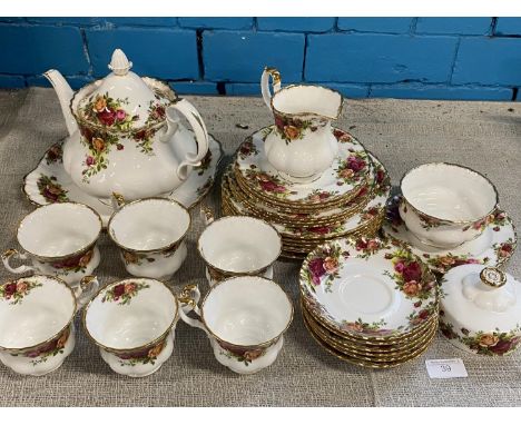 A 31 piece Royal Albert Old Country Roses tea service 