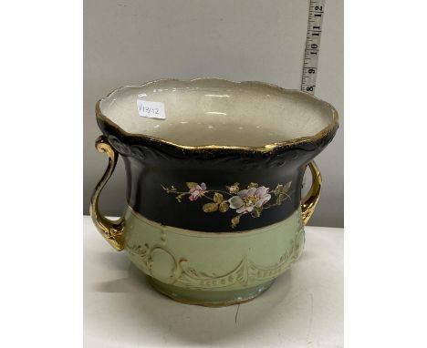 A large early Edwardian ceramic planter