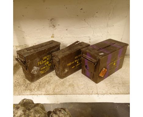 3 ammunition boxes, largest L30cm, H18cm, D16cm 