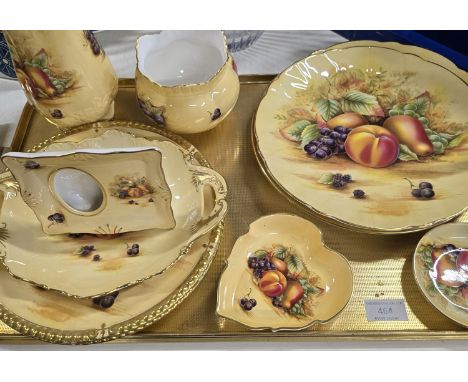 TRAY CONTAINING 10 PIECES OF AYNSLEY ORCHARD GOLD FINE BONE CHINA COMPRISING 2 PAIRS OF DISPLAY PLATES, VASE, DISH, SHAPED DI