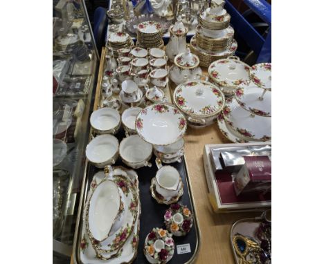 APPROX 150 PIECES OF ROYAL ALBERT OLD COUNTRY ROSE TEA &amp; DINNER WARE INCLUDING DINNER PLATES, TEA CUPS, COFFEE CUPS, CAKE