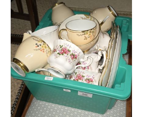 BOX CONTAINING PARAGON TEA SET, PART ROYAL ALBERT LAVENDER ROSE SET
