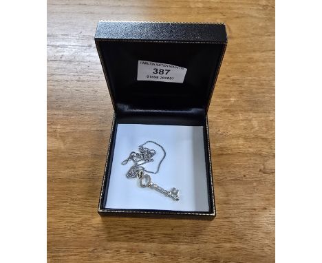 FINE LADIES 18CT WHITE GOLD NECK CHAIN WITH 18CT WHITE GOLD KEY PENDANT SET WITH 7 DIAMONDS, WEIGHT APPROX 7.2 GRAMS