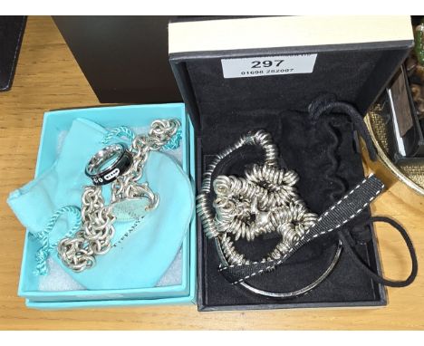 2 LINKS OF LONDON BRACELETS, TORQUE BANGLE, TIFFANY &amp; CO NECKLACE &amp; RING