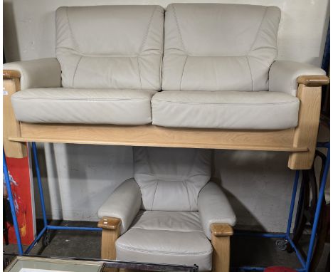 2 PIECE LIGHT OAK FRAMED SUITE COMPRISING 3 SEATER COUCH &amp; SINGLE CHAIR IN CREAM LEATHER     