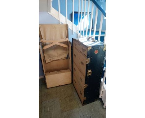 A fitted cabin trunk