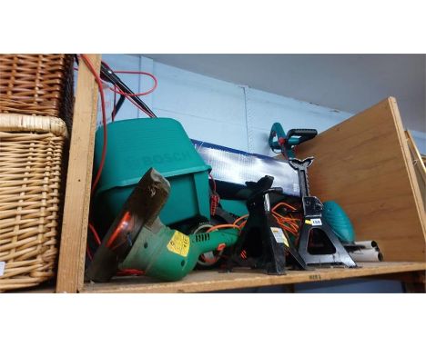 Various tools, axle stands etc.