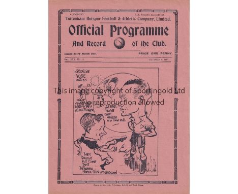 TOTTENHAM HOTSPUR V MANCHESTER UNITED 1937     Programme for the League match at Tottenham 9/10/1937.   Good