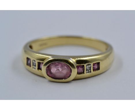 9ct Gold ring set pink stones and diamonds 