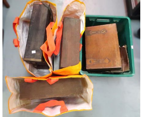 Large quantity of magic lantern slides 