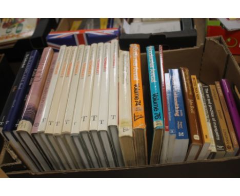 WOODWORKING INTEREST BOOKS - a tray to include 'The Toolbox Book' by Jim Tolpin, 'The Handplane Book' by Garrett Hack, 'Class