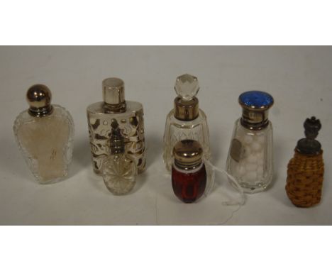 A small Edwardian ruby glass and silver mounted smelling salt jar, by C C May & Sons, Birmingham 1907; together with a Contin