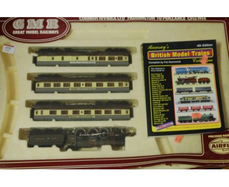 An Airfix 00 scale incomplete Cornish Riviera Great Western Railways box set sold with a copy of Ramsey's British Models of T