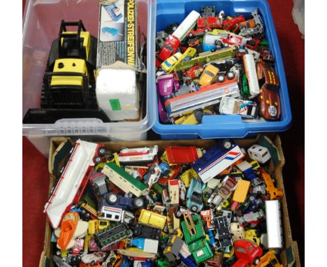 A large quantity of mixed playworn loose diecast  to include Matchbox, Corgi, Dinky, Tonka and other related diecast manufact