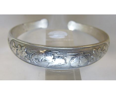 Vintage Chinese silver metal bangle