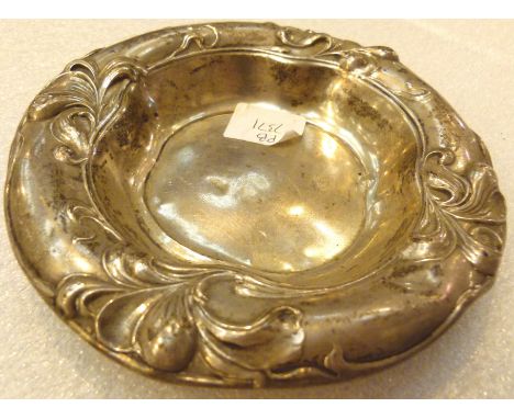 Probably Continental sterling silver art noveau pin tray dish, 55g