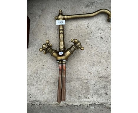 A VINTAGE STYLE MIXER TAP