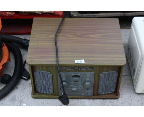 A RETRO STYLE PORTABLE RECORD PLAYER