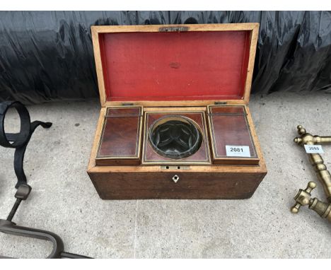 A VINTAGE WOIODEN INLAID TEA CADDY