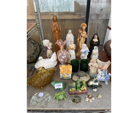 AN ASSORTMENT OF VARIOUS GLASS AND CERAMIC ITEMS TO INCLUDE RELIGIOUS FIGURES, A GLASS POSEY BASKET AND FROG FIGURES ETC