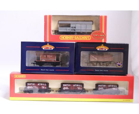 TWO HORNBY AND TWO BACHMANN OO GAUGE ROLLING STOCK WAGONS TO INCLUDE R6115 3 PIECE WAGON PACK 'NATHANIAL ATRILL', R6076 BR (E