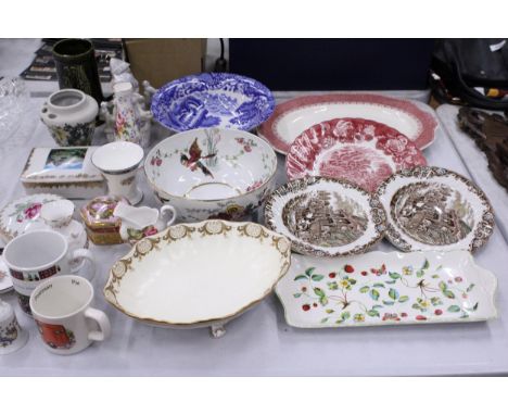 A LARGE QUANTITY OF VINTAGE CERAMICS TO INCLUDE, A DOULTON BURSLEM, FOOTED SCALLOPED SHAPED BOWL WITH GILT DECORATION, PLATES