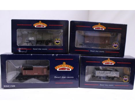 FOUR BACHMANN OO GAUGE ROLLING STOCK WAGONS TO INCLUDE 377-252 16 TON STEEL MINERAL WAGON ZHV/OLIVE GREEN WITHOUT TOP FLAP DO