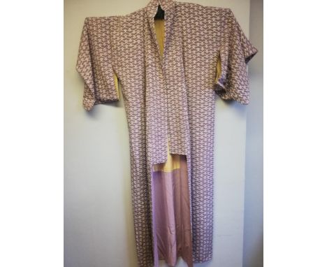 Vintage mauve &amp; white kimono 