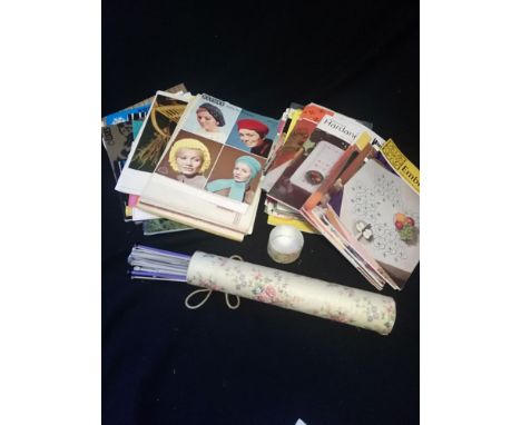Quantity of vintage knitting patterns and embroidery pattern books 