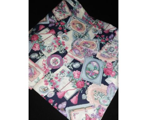 Piece of fabric with 'vintage cards' design
