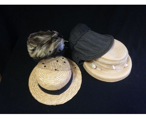 Lot of 4 vintage hats 