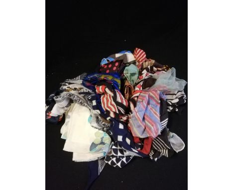 Quantity of vintage scarves 